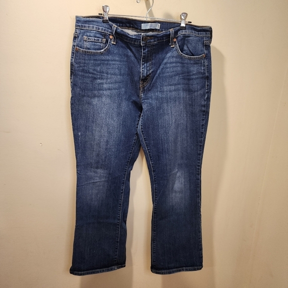 Levi's Women's Boot Cut 515 Plus size washed blue jeans 16 - Picture 9 of 11